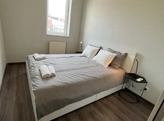 Mar Vartalak A Fo Teren Apartament