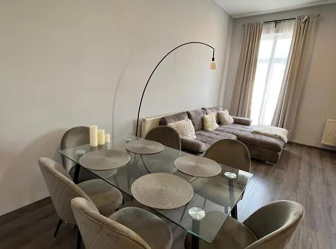 Mar Vartalak A Fo Teren Apartament